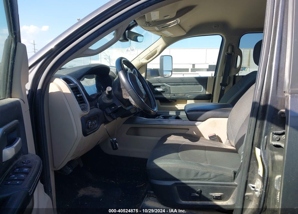 2019 RAM 3500 LONE STAR  4X4 8' BOX VIN: 3C63RRHL7KG673072