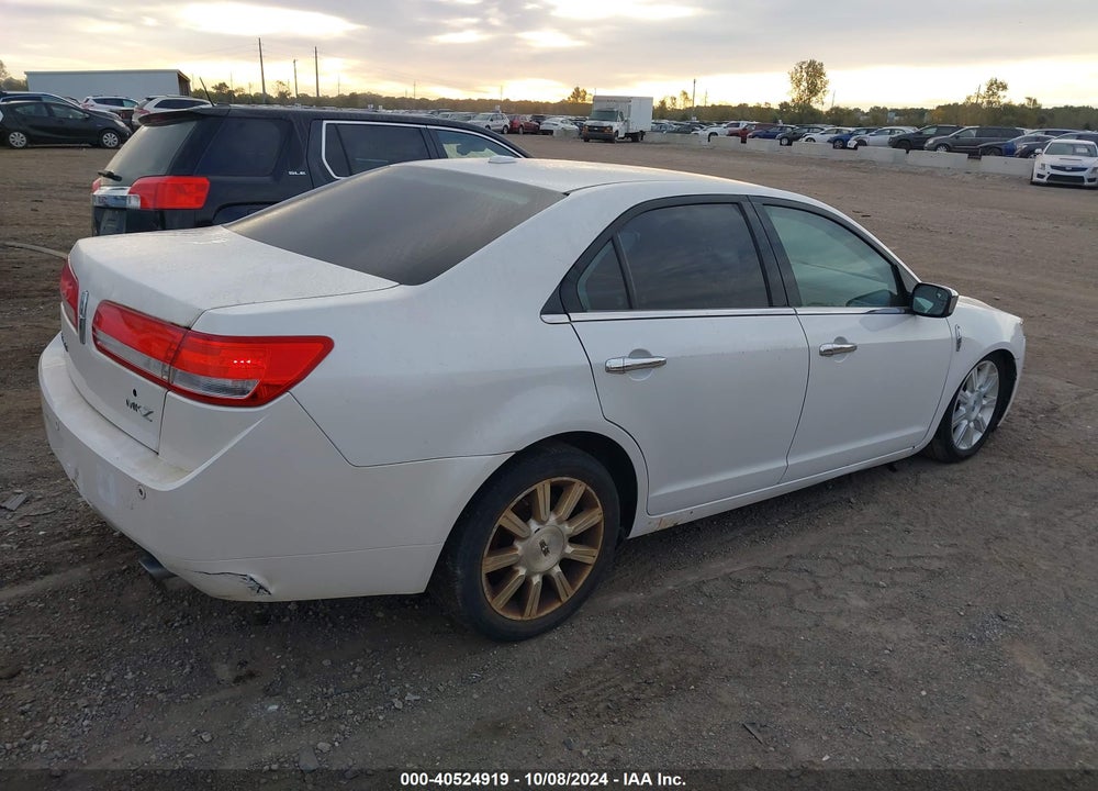2011 LINCOLN MKZ VIN: 3LNHL2GC1BR753816