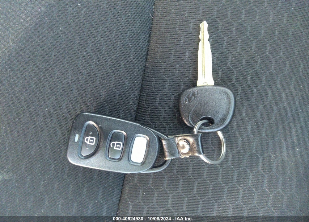 2019 HYUNDAI ELANTRA SE VIN: 5NPD74LF6KH449841
