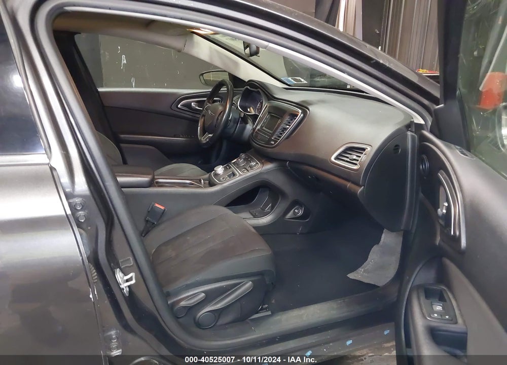 2016 CHRYSLER 200 LIMITED VIN: 1C3CCCAG4GN190503