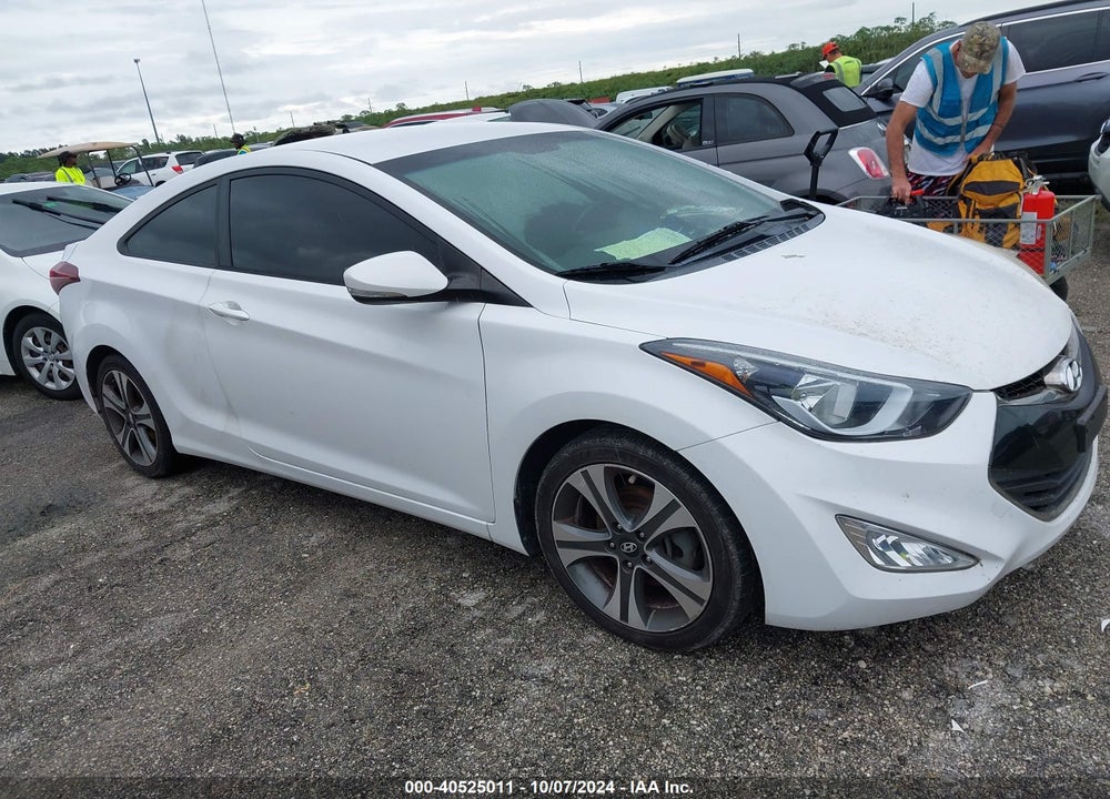 2014 HYUNDAI ELANTRA VIN: KMHDH6AHXEU029082