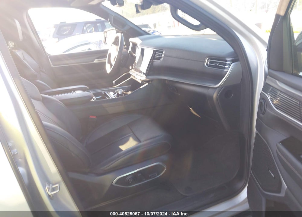 2024 JEEP WAGONEER L SERIES II 4X2 VIN: 1C4SJRBP0RS165360