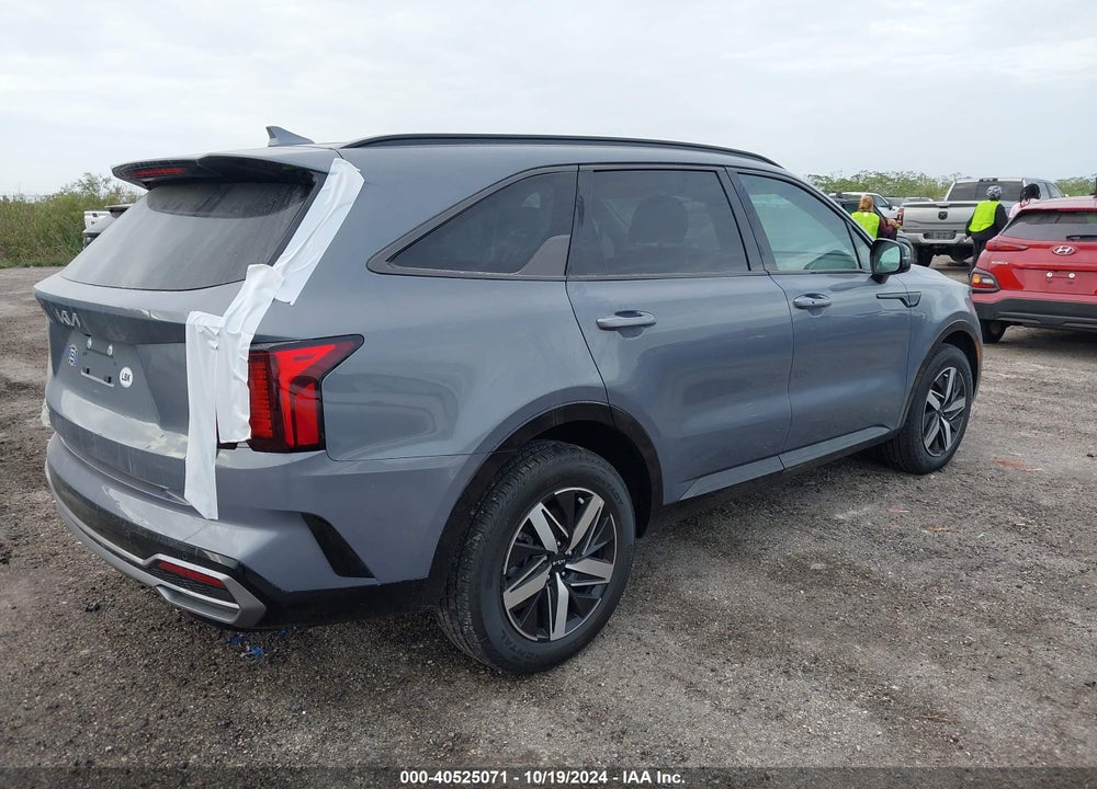 2023 KIA SORENTO EX VIN: 5XYRH4LF1PG167995