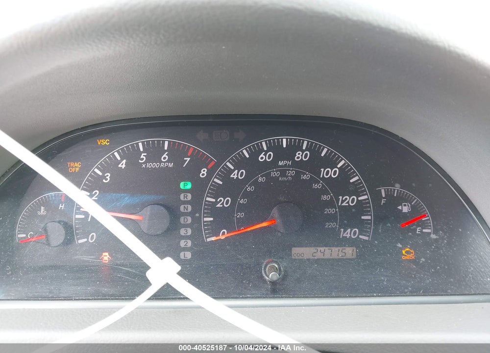 2005 TOYOTA CAMRY XLE V6 VIN: 4T1BF30K55U592906