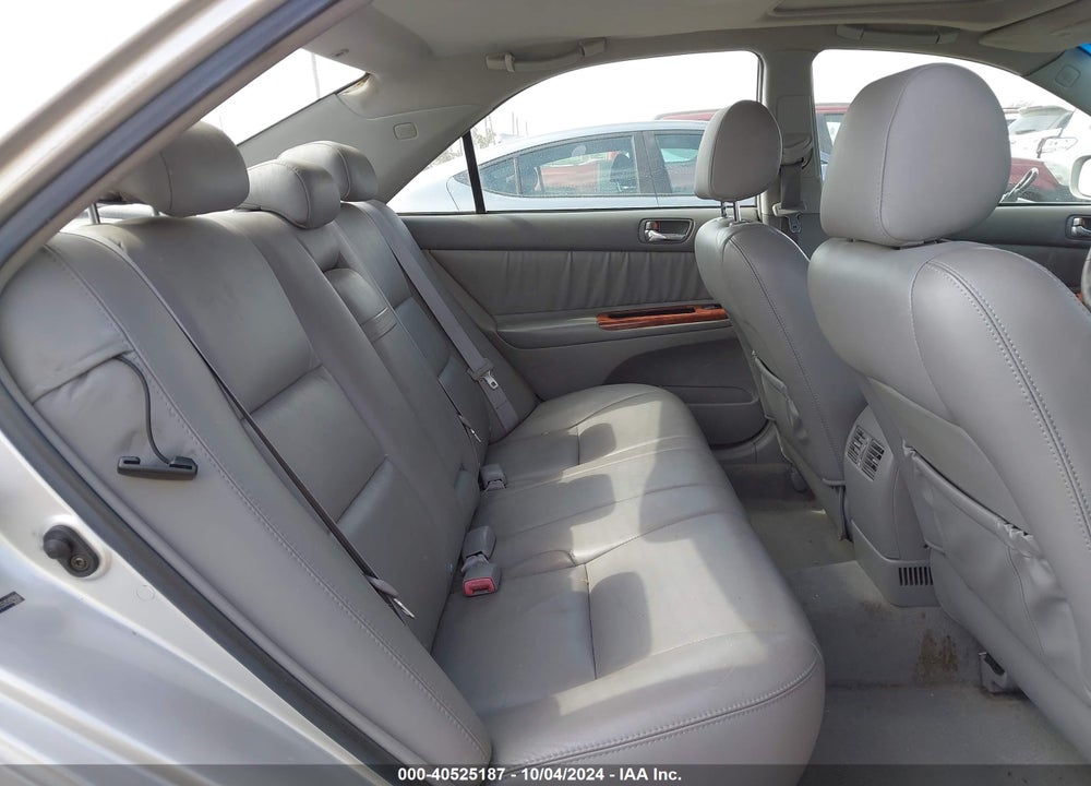 2005 TOYOTA CAMRY XLE V6 VIN: 4T1BF30K55U592906