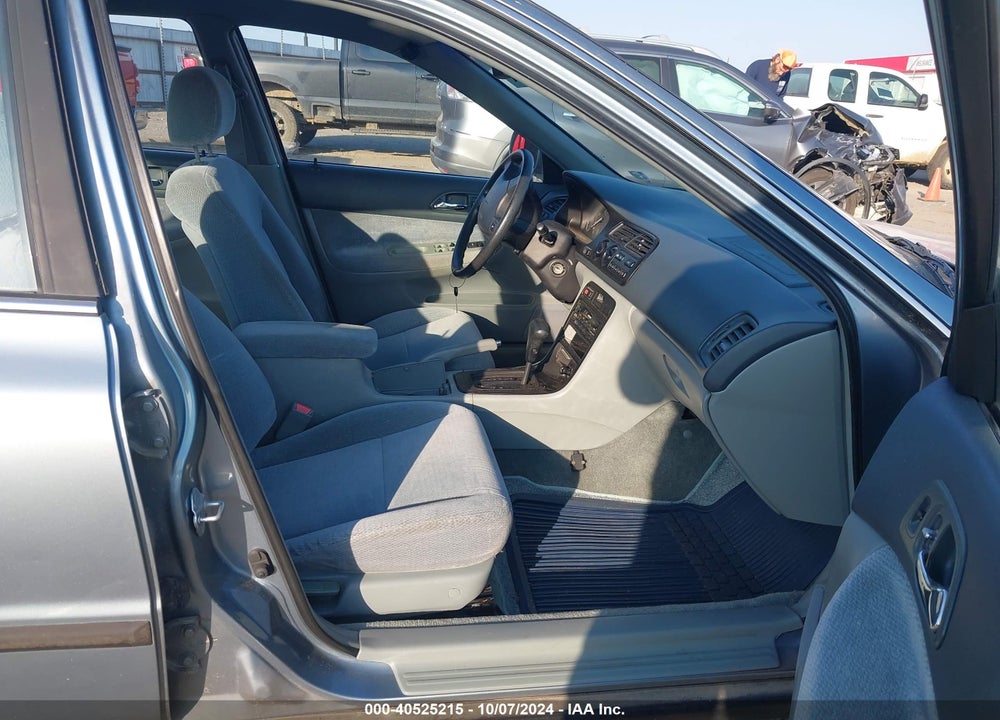 1996 HONDA ACCORD LX/EX VIN: 1HGCD5637TA296053