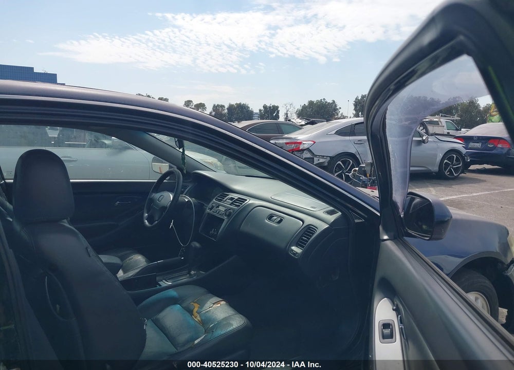 2002 HONDA ACCORD 3.0 EX VIN: 1HGCG22542A020473