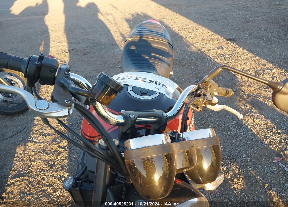 2018 KAWASAKI ZR900 R VIN: JKAZR2C1XJA001448