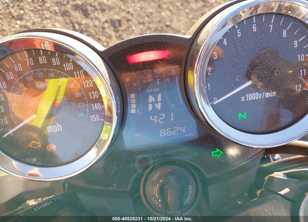 2018 KAWASAKI ZR900 R VIN: JKAZR2C1XJA001448