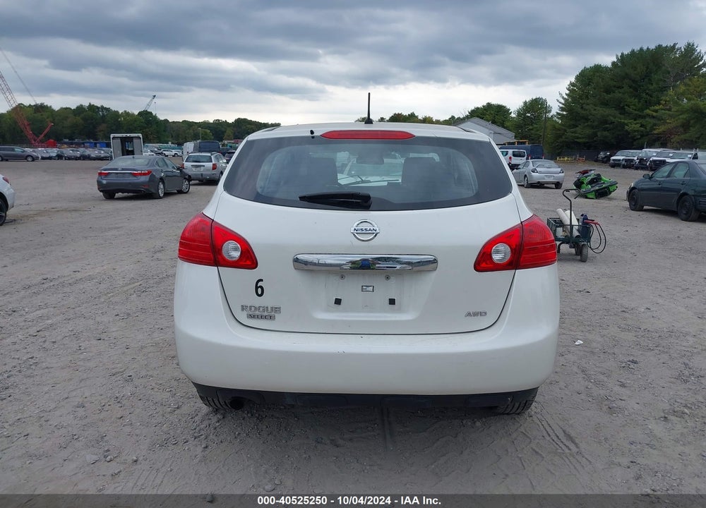 2014 NISSAN ROGUE SELECT S VIN: JN8AS5MV8EW705218