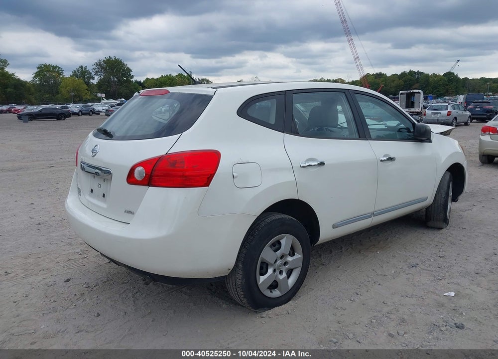 2014 NISSAN ROGUE SELECT S VIN: JN8AS5MV8EW705218