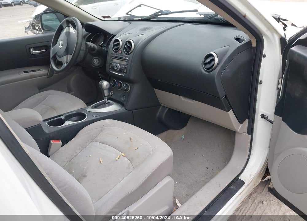 2014 NISSAN ROGUE SELECT S VIN: JN8AS5MV8EW705218