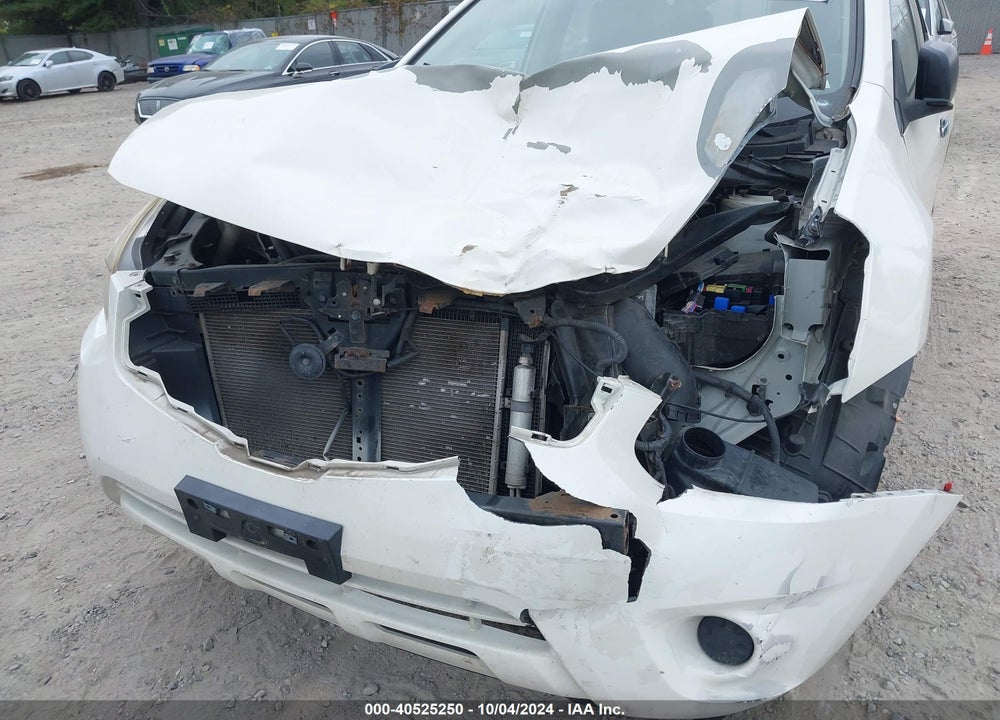 2014 NISSAN ROGUE SELECT S VIN: JN8AS5MV8EW705218