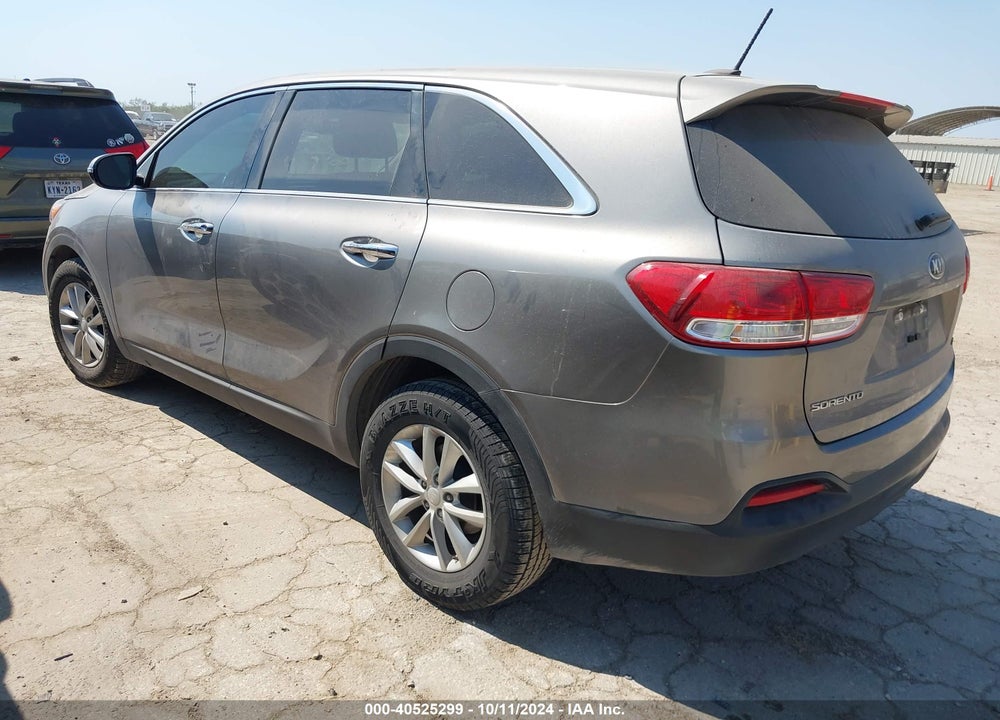 2018 KIA SORENTO 2.4L L VIN: 5XYPG4A33JG368727