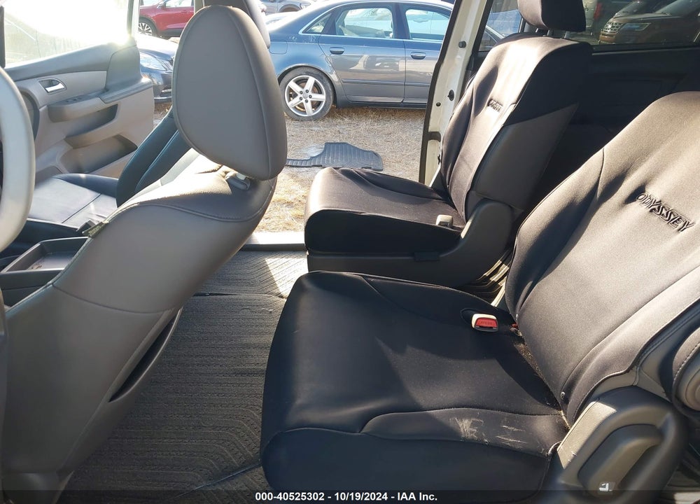 2015 HONDA ODYSSEY EX-L VIN: 5FNRL5H62FB060957