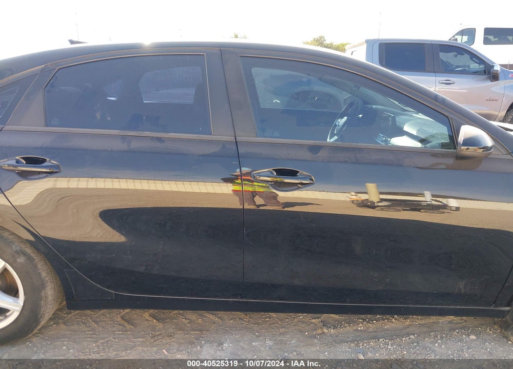 2019 KIA FORTE FE VIN: 3KPF24AD6KE095638
