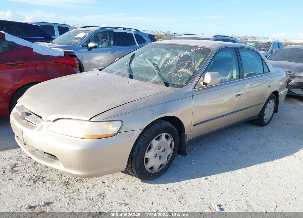 2000 HONDA ACCORD 2.3 LX VIN: 1HGCG6651YA130830