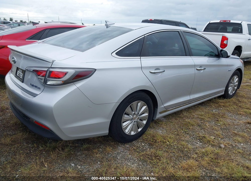 2016 HYUNDAI SONATA HYBRID SE VIN: KMHE24L18GA016202