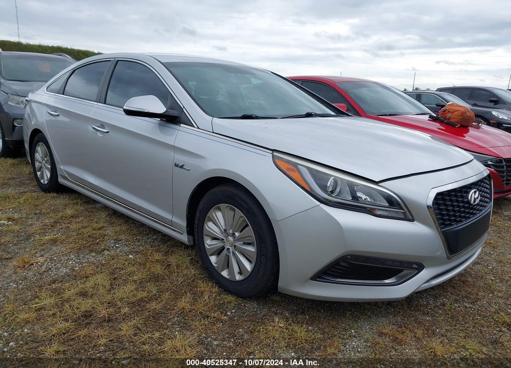 2016 HYUNDAI SONATA HYBRID SE VIN: KMHE24L18GA016202