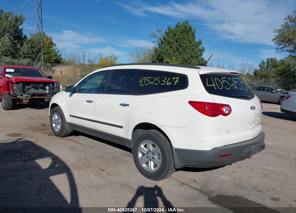 2012 CHEVROLET TRAVERSE LS VIN: 1GNKRFED2CJ282466