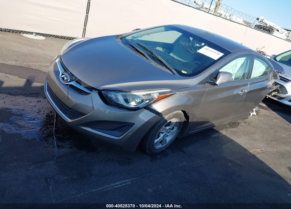 2015 HYUNDAI ELANTRA SE VIN: 5NPDH4AE9FH561370