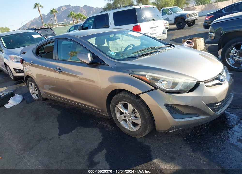 2015 HYUNDAI ELANTRA SE VIN: 5NPDH4AE9FH561370