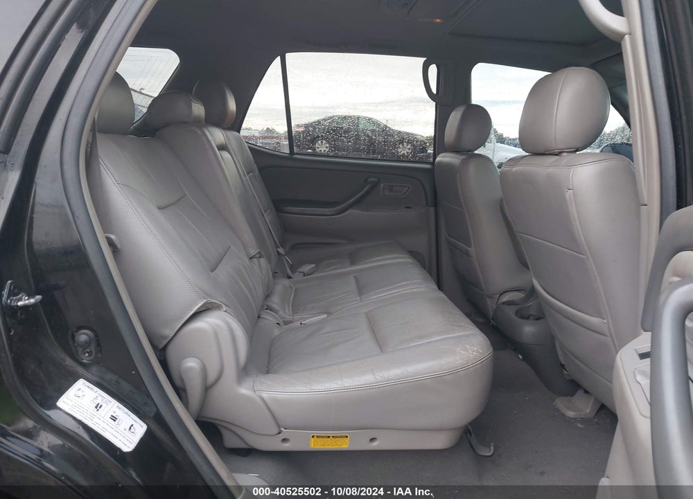 2005 TOYOTA SEQUOIA SR5 V8 VIN: 5TDBT44A75S241407