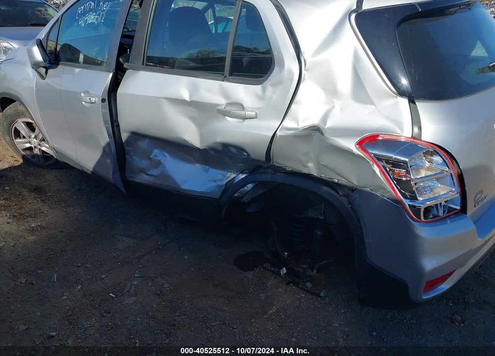 2018 CHEVROLET TRAX LS VIN: KL7CJKSBXJB710398