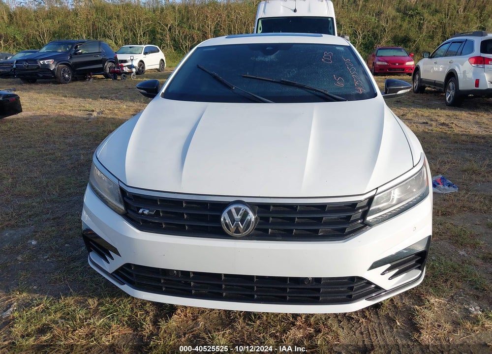 2019 VOLKSWAGEN PASSAT 2.0T SE R-LINE VIN: 1VWMA7A30KC001437