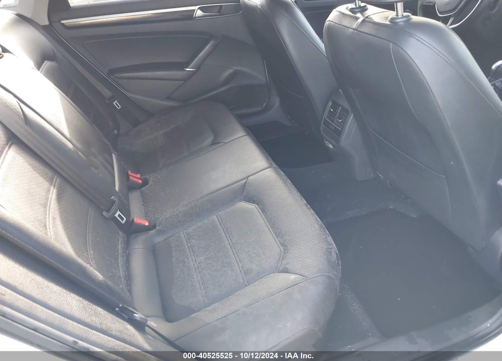 2019 VOLKSWAGEN PASSAT 2.0T SE R-LINE VIN: 1VWMA7A30KC001437