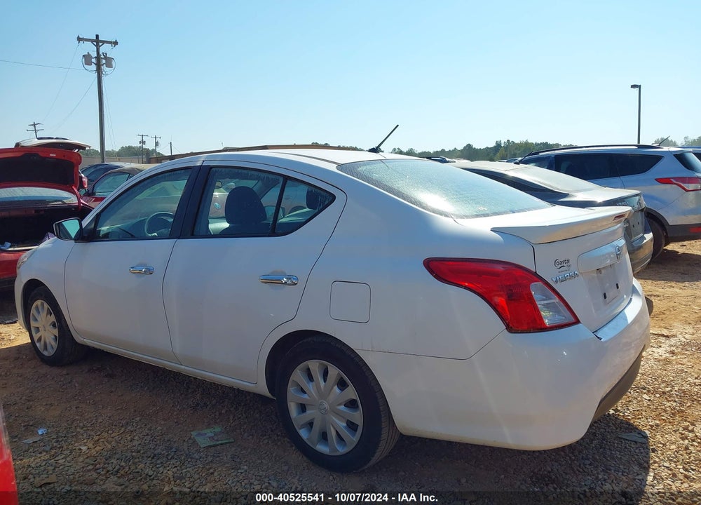 2018 NISSAN VERSA 1.6 SV VIN: 3N1CN7APXJL885026
