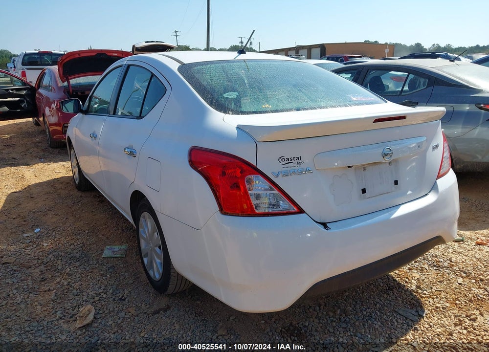 2018 NISSAN VERSA 1.6 SV VIN: 3N1CN7APXJL885026