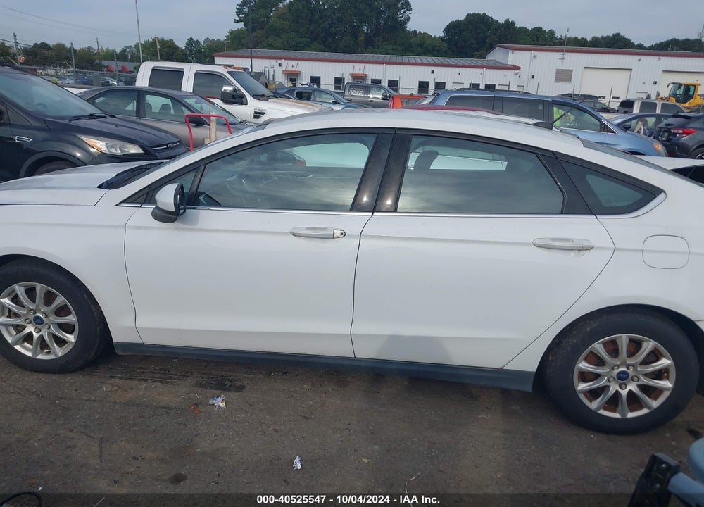 2016 FORD FUSION S VIN: 3FA6P0G76GR285862