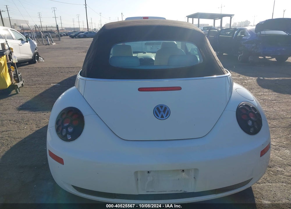 2007 VOLKSWAGEN NEW BEETLE TRIPLE WHITE VIN: 3VWFF31YX7M410498