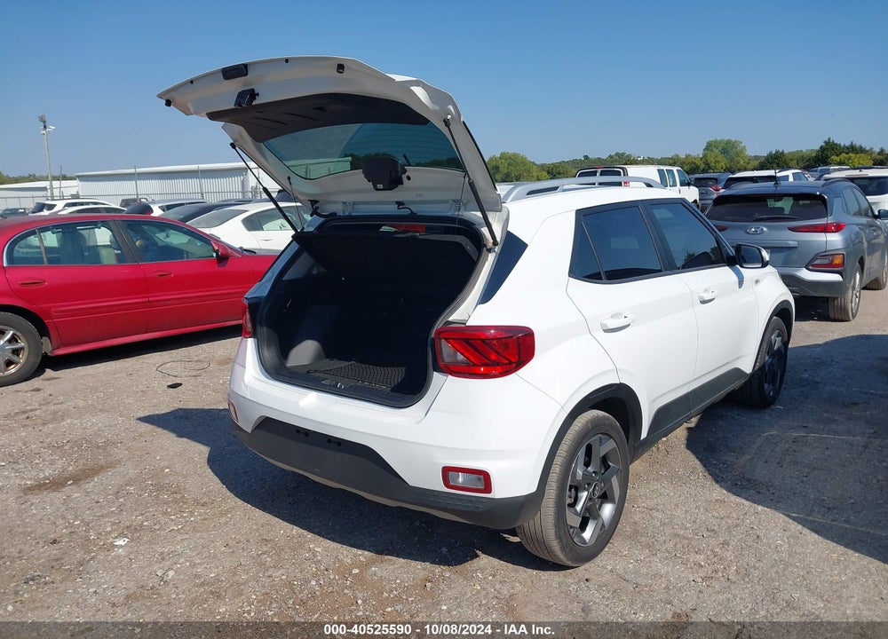 2023 HYUNDAI VENUE SEL VIN: KMHRC8A30PU267515