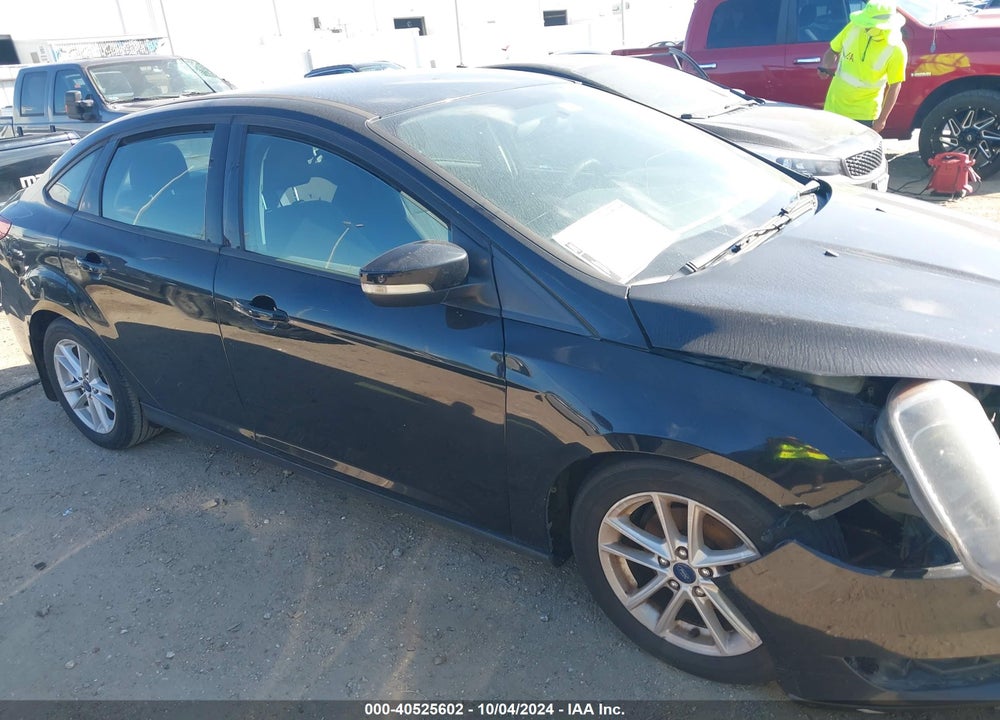 2017 FORD FOCUS SE VIN: 1FADP3F25HL322172