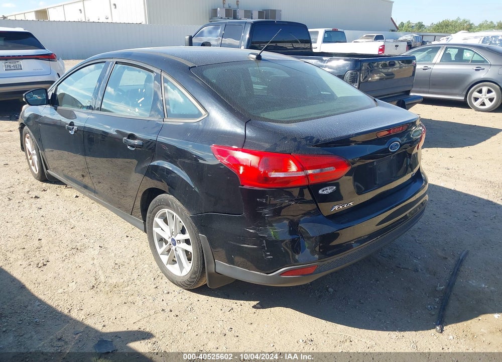 2017 FORD FOCUS SE VIN: 1FADP3F25HL322172