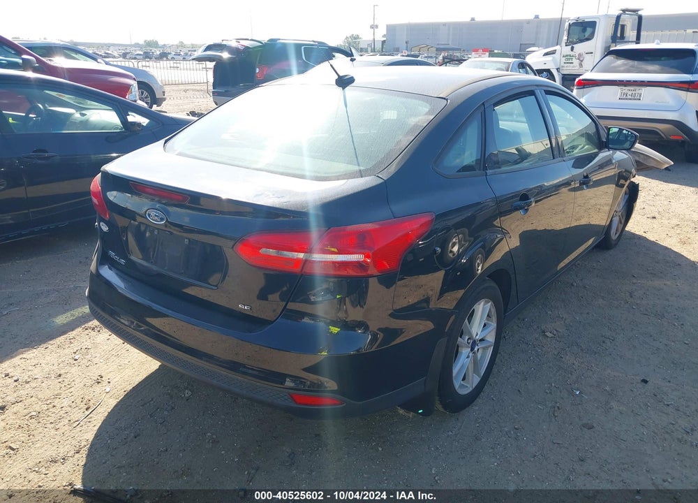 2017 FORD FOCUS SE VIN: 1FADP3F25HL322172