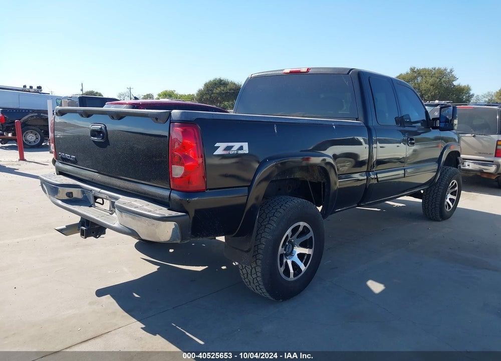 2003 CHEVROLET SILVERADO 1500 LS VIN: 2GCEK19T231190833