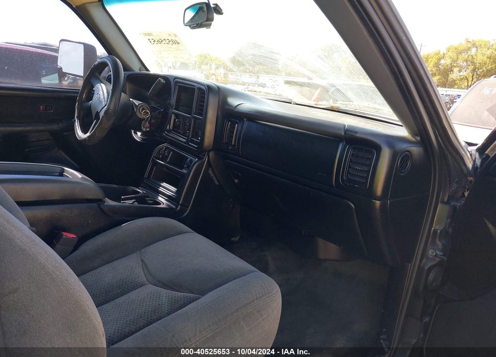 2003 CHEVROLET SILVERADO 1500 LS VIN: 2GCEK19T231190833
