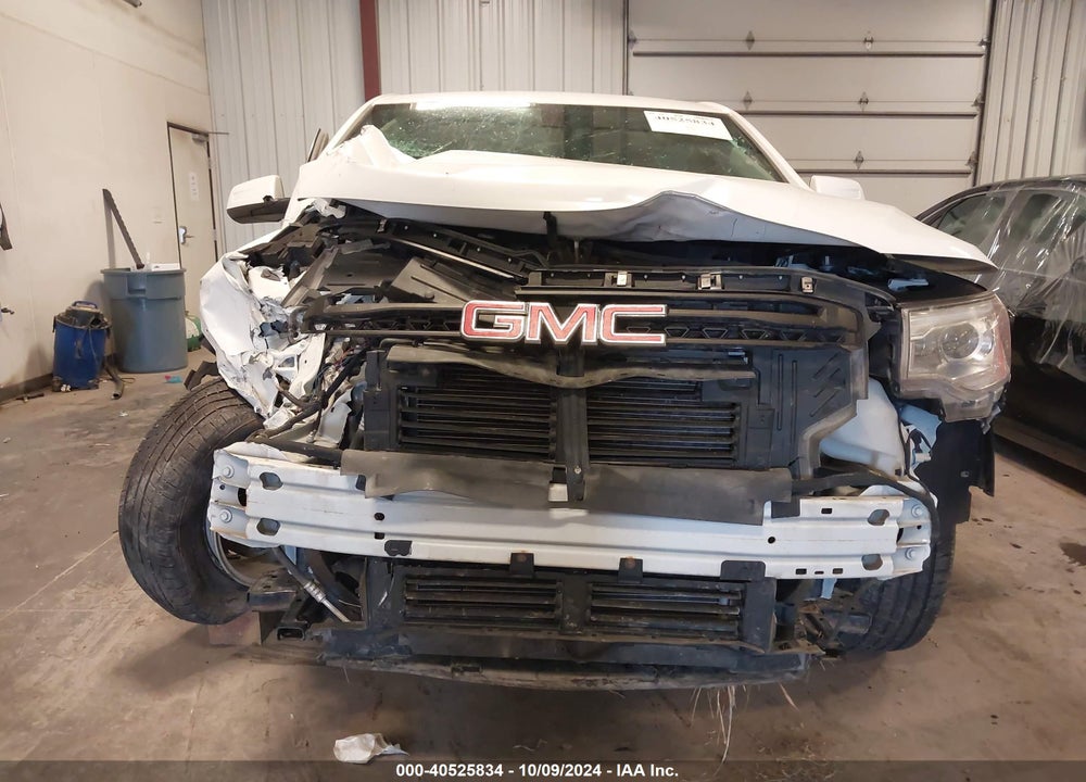 2018 GMC ACADIA SLE-1 VIN: 1GKKNKLA2JZ169027
