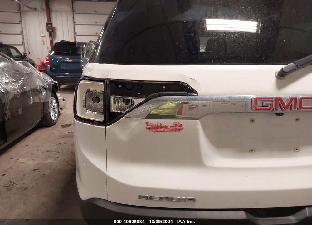 2018 GMC ACADIA SLE-1 VIN: 1GKKNKLA2JZ169027