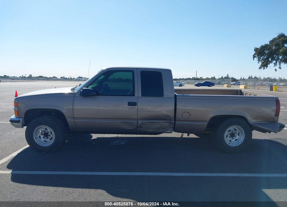 1996 CHEVROLET GMT-400 K1500 VIN: 2GCEK19R5T1255677