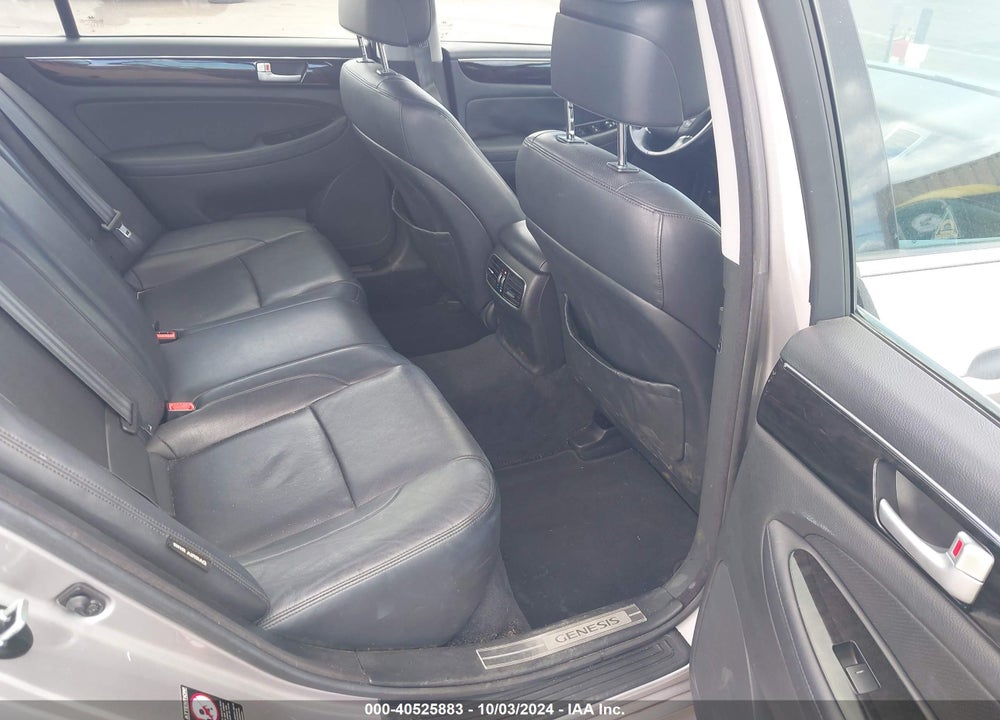 2013 HYUNDAI GENESIS 3.8 VIN: KMHGC4DD7DU228663
