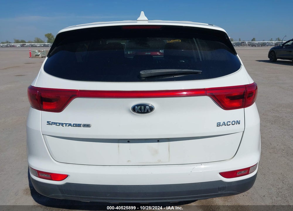 2018 KIA SPORTAGE LX VIN: KNDPM3AC6J7332062