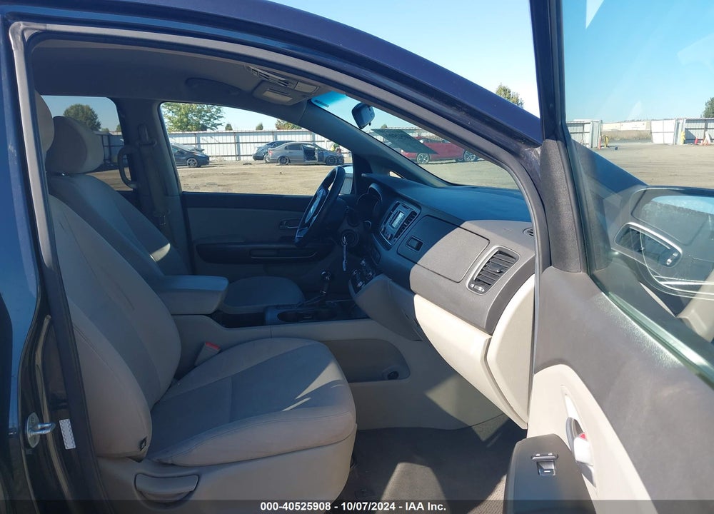 2017 KIA SEDONA LX VIN: KNDMB5C17H6244704