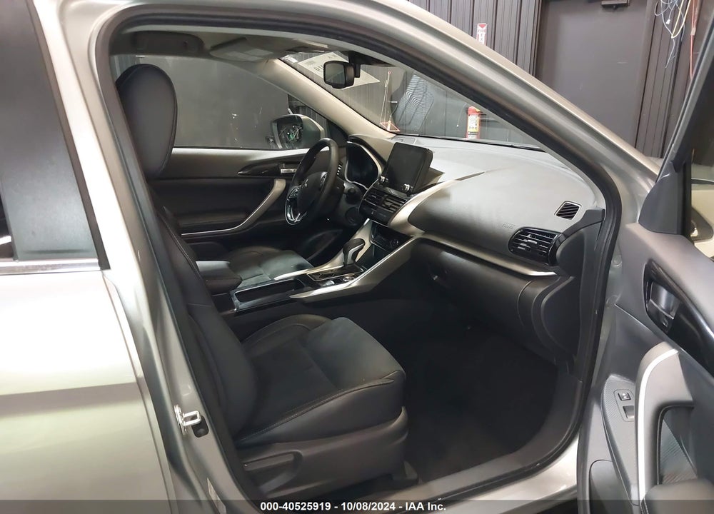 2024 MITSUBISHI ECLIPSE CROSS SE VIN: JA4ATWAA6RZ010007