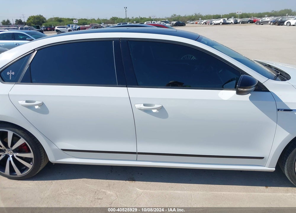 2018 VOLKSWAGEN PASSAT 3.6L V6 GT VIN: 1VWJM7A32JC036358