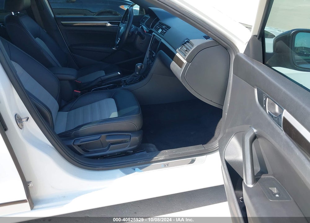 2018 VOLKSWAGEN PASSAT 3.6L V6 GT VIN: 1VWJM7A32JC036358
