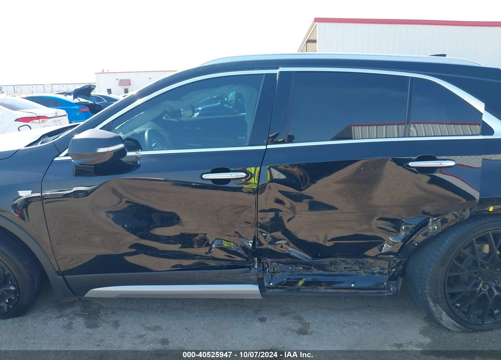 2022 CADILLAC XT4 FWD PREMIUM LUXURY VIN: 1GYFZCR42NF123191